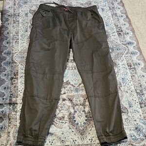 UNIONBAY Women's Olive Green Jogger Pants